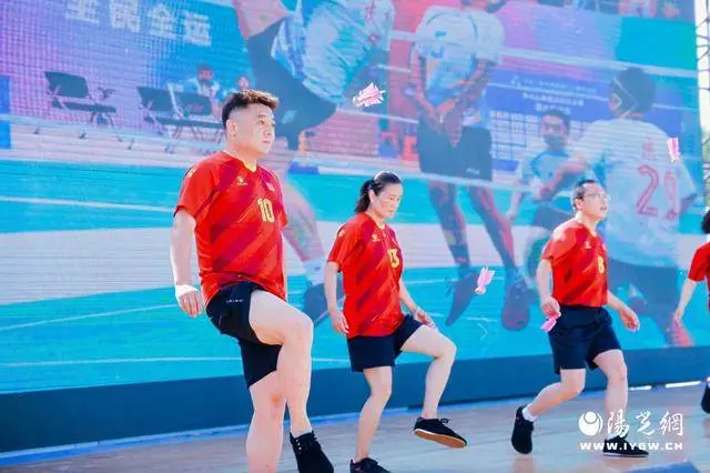 整个赛场上, 机器人竞技, img